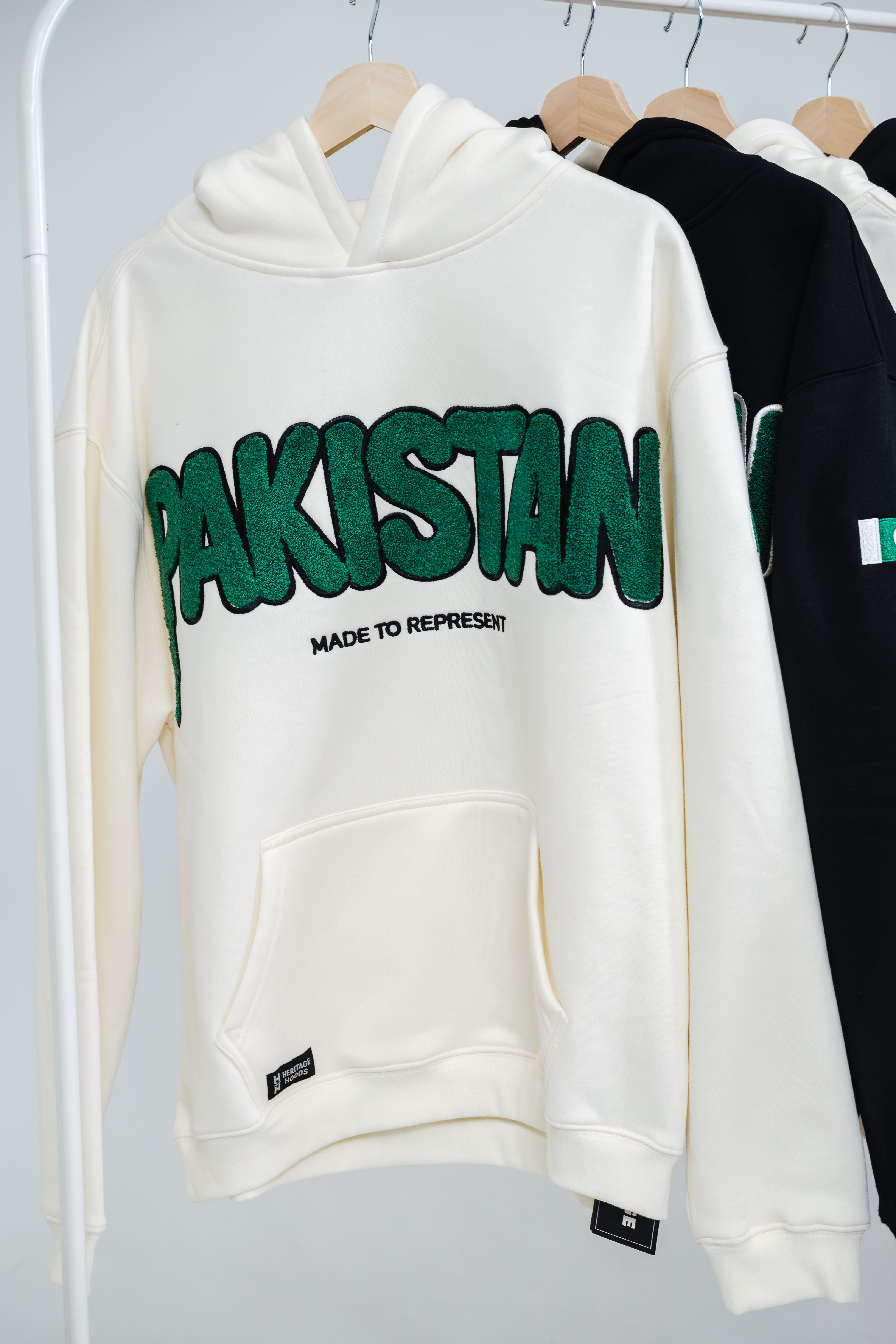PAKISTAN X HERITAGE - LIGHT HOODIE